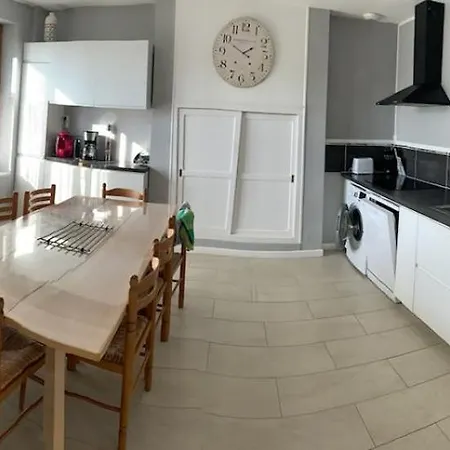 Maison Entre Campagne Et 10 Personnes