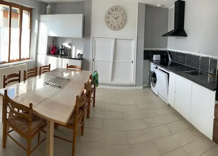 Maison Entre Campagne Et 10 Personnes